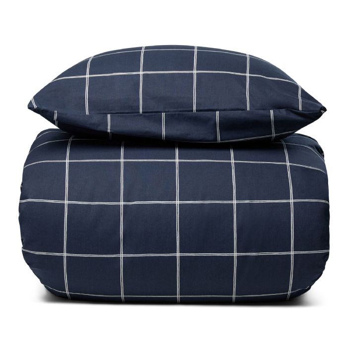 Sengetøj 100% bomuld - 140x200 cm - Mørkeblåt sengesæt med hvide tern - Nordstrand Home dynebetræk